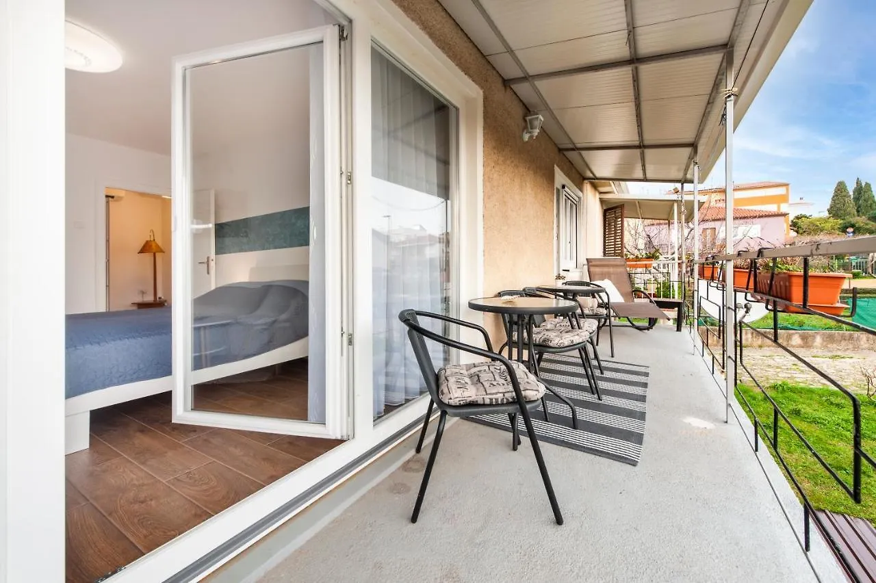 Apartment Sissy Rovinj 0*,