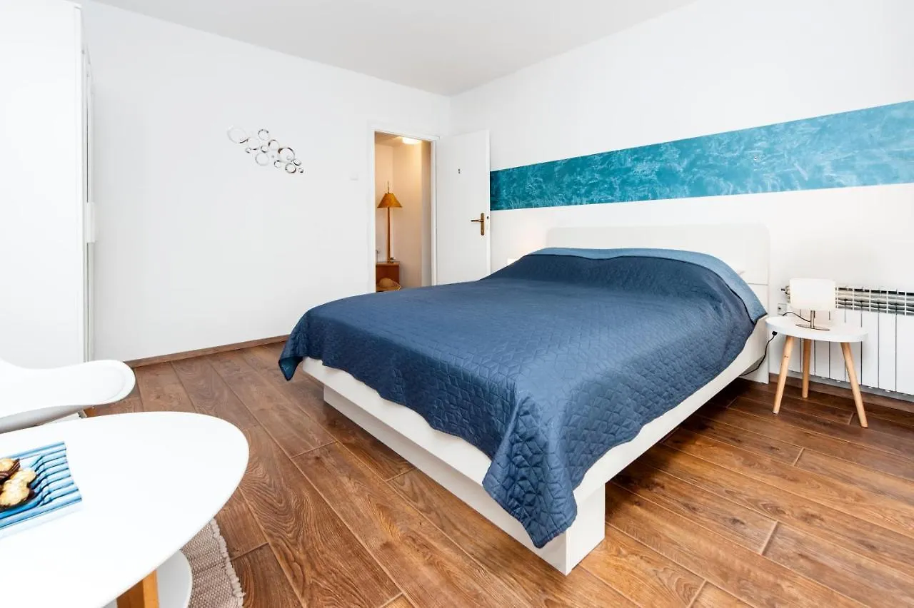 Apartment Sissy Ρόβινι